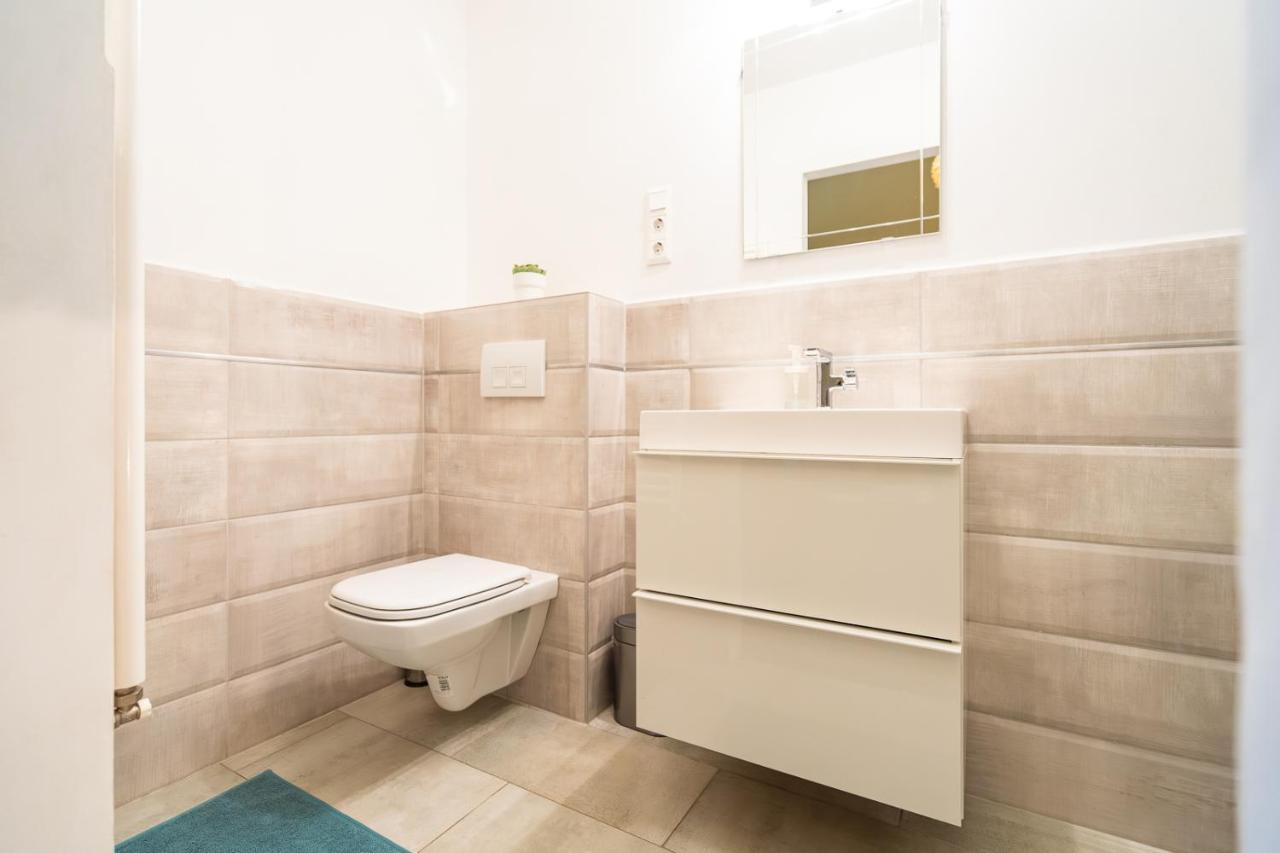 Spacious Luxury Apartment At The Heart Of Будапеща Екстериор снимка