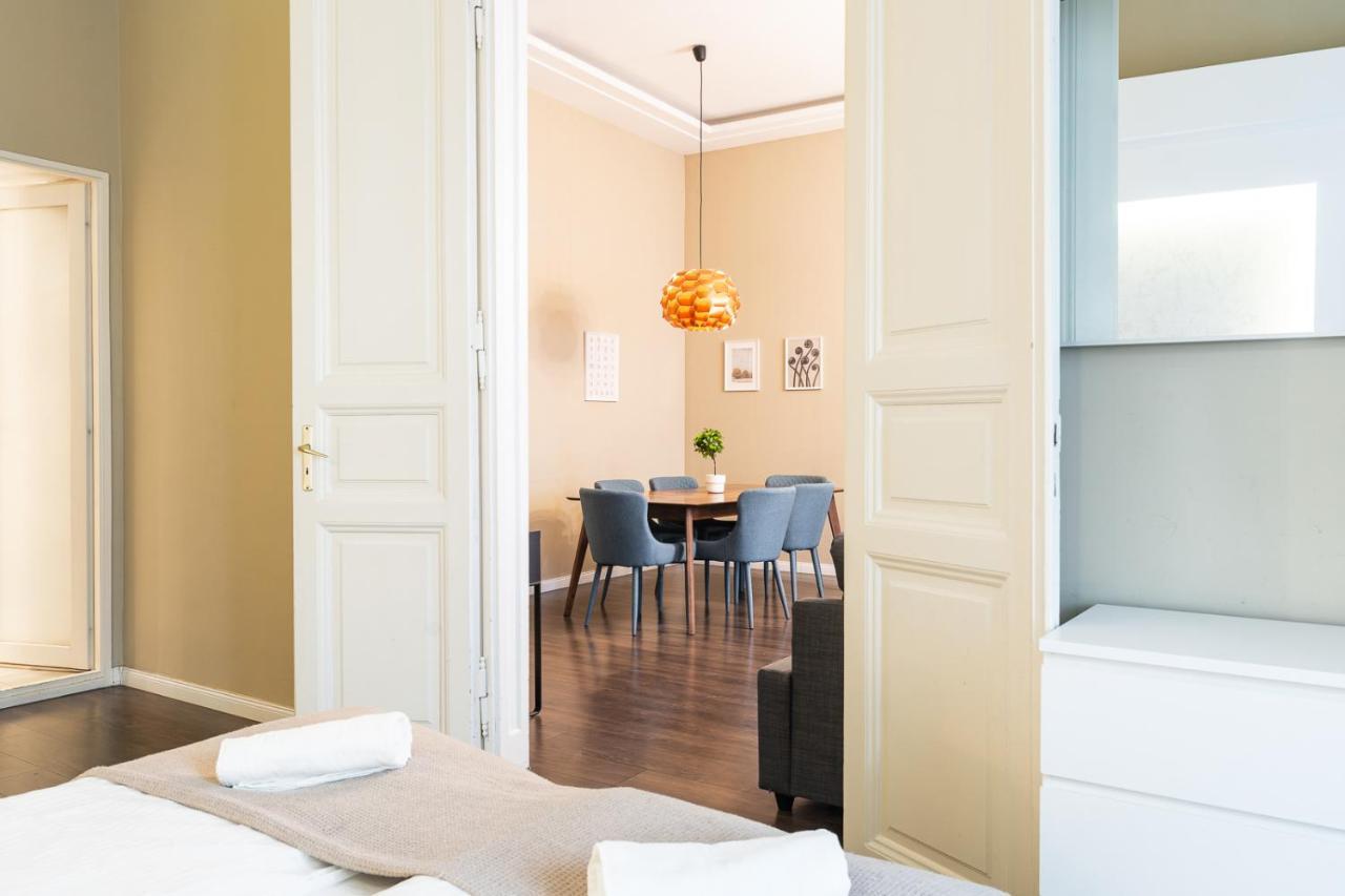 Spacious Luxury Apartment At The Heart Of Будапеща Екстериор снимка